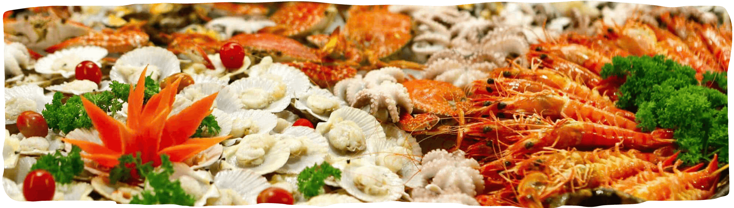Enjoy a unique experience at Pandanus Resort. Book your table now to savour the tropical flavour of Mui Ne!