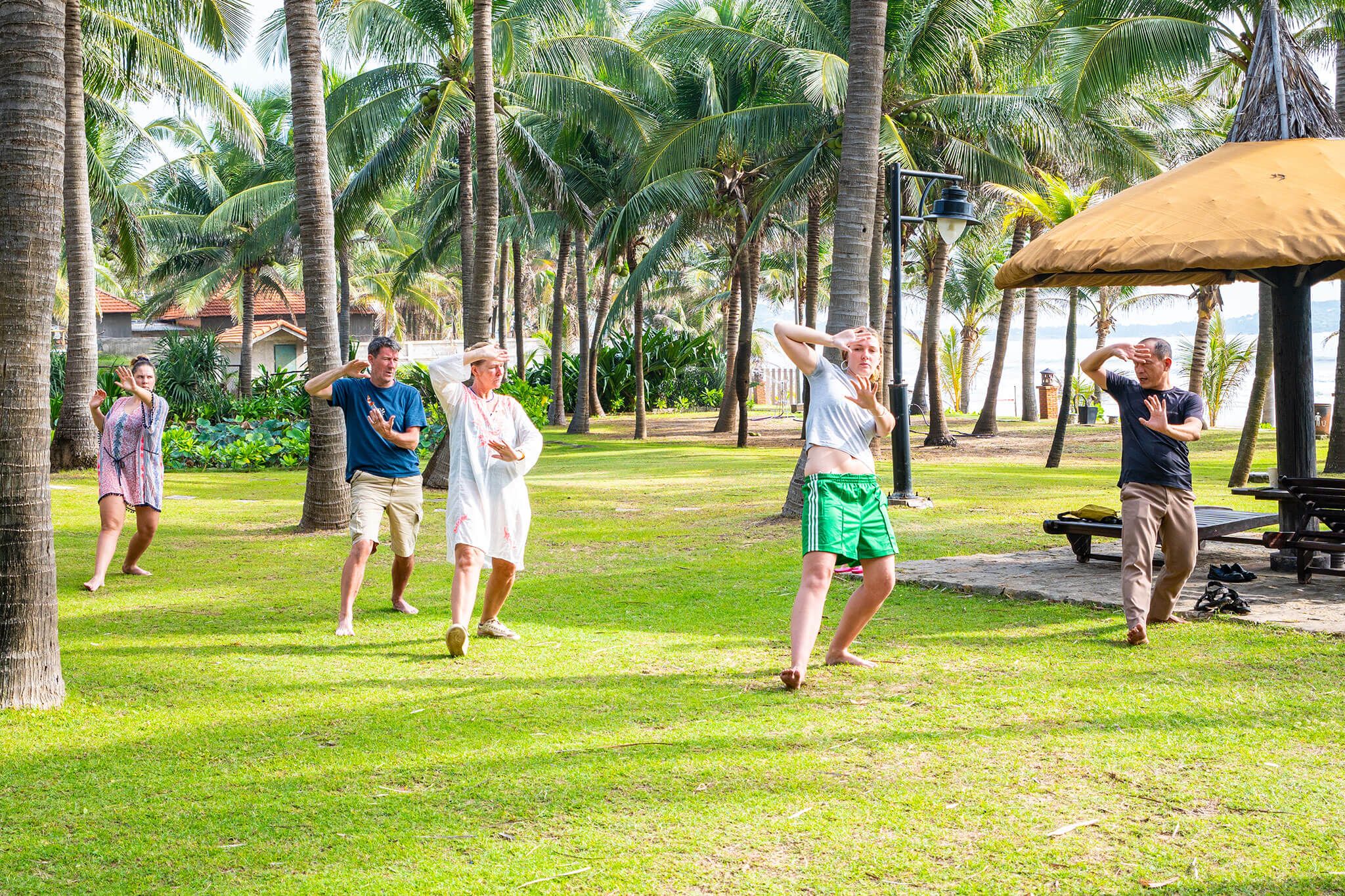 Yoga và Thái cực quyền 2 Pandanus Resort Yoga and Tai Chi at Pandanus Resort. Find your deepest self!
