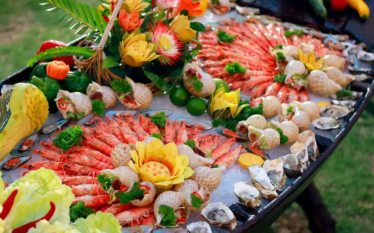 Thưởng thức đại tiệc Buffet BBQ Hải Sản – Chào mừng 80 năm Quốc Khánh Việt Nam. Indulge in a Grand Seafood BBQ Buffet - Celebrating the 80th Anniversary of Vietnam’s National Day