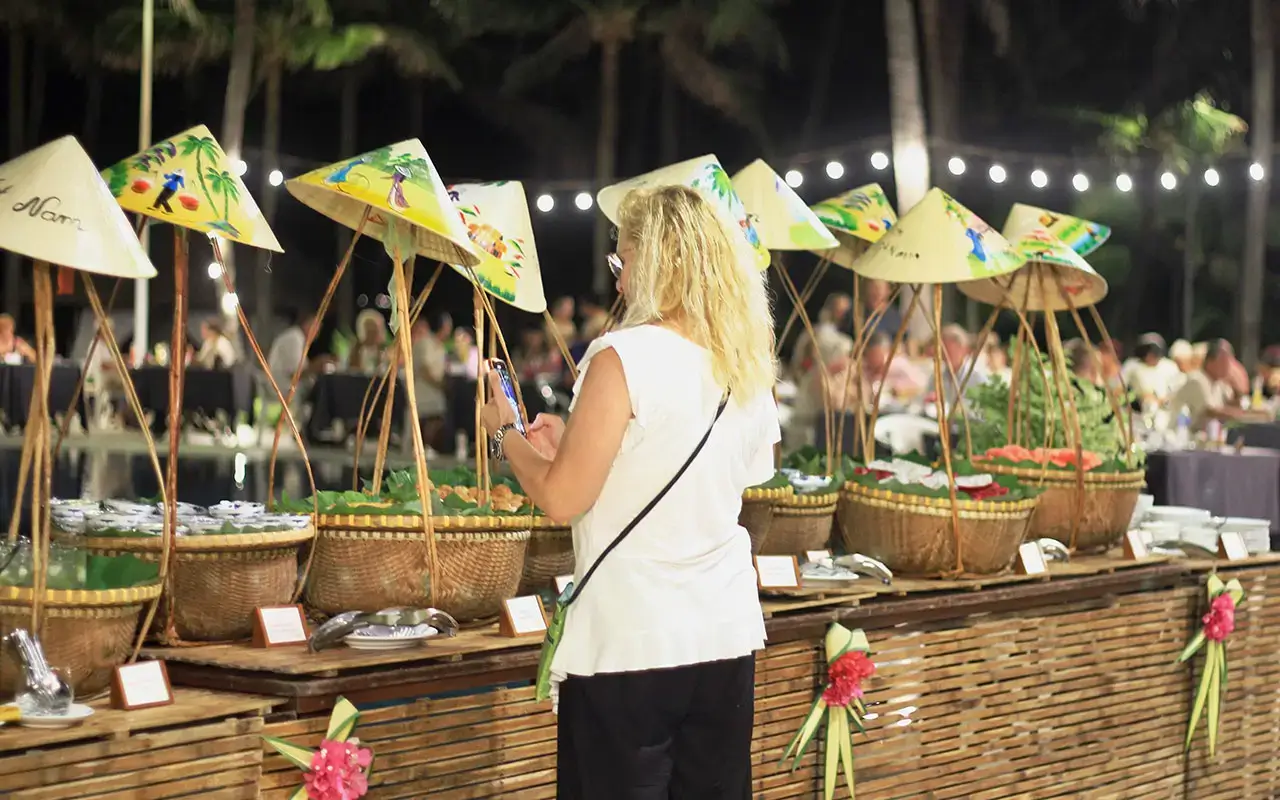 Pandanus Buffet BBQ Hải Sản, Seafood BBQ Buffet, A Culinary Showcase Like No Other