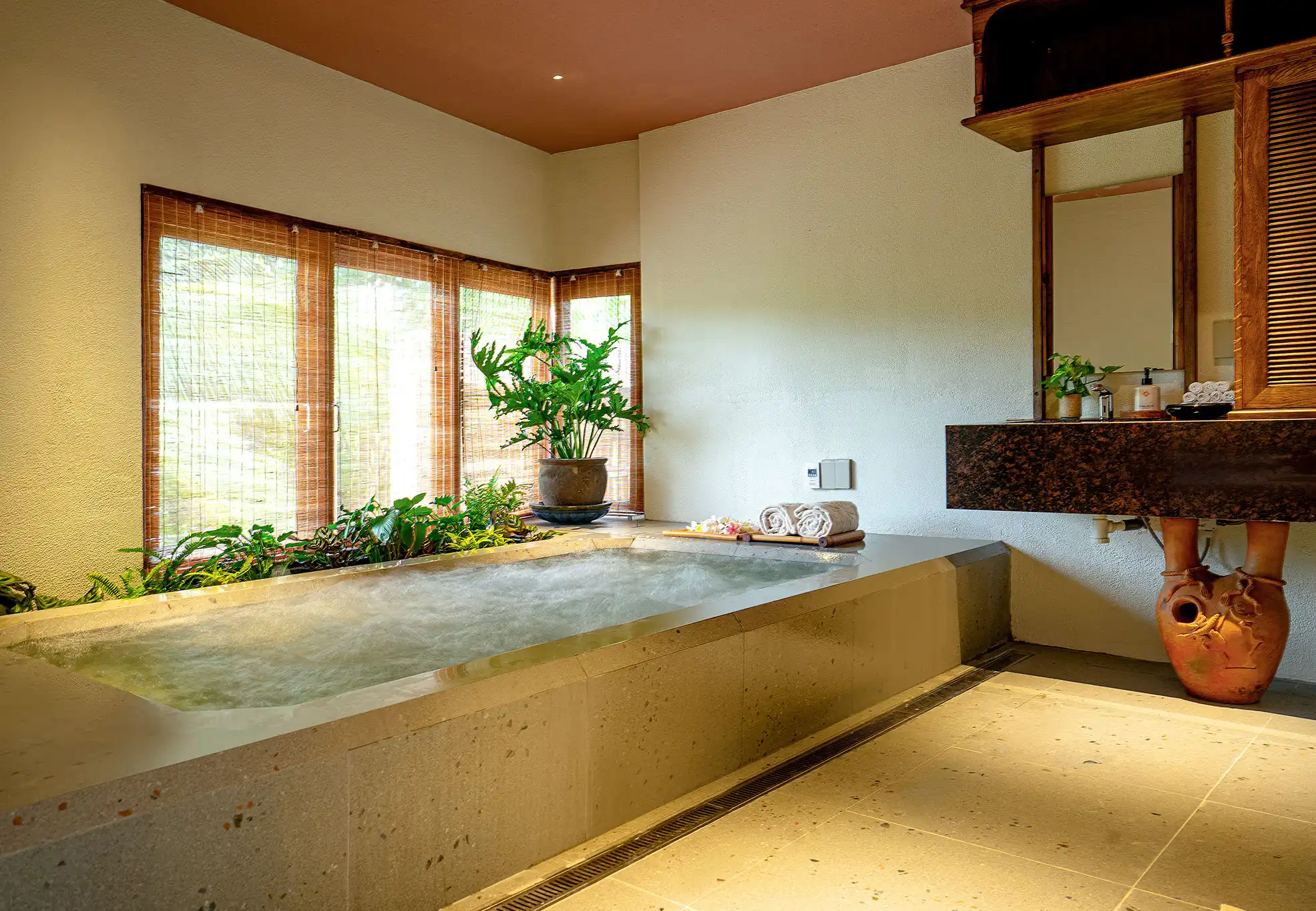 Thư giãn hơn, An yên hơn 7 Pandanus Resort Relax More Pay Less: 85 Minutes of Bliss for the price of 55 minutes | Hibiscus Spa Pandanus Resort | Thư giãn hơn an yên hơn! Trải nghiệm 85 phút thư giãn với giá 55 phút không đổi