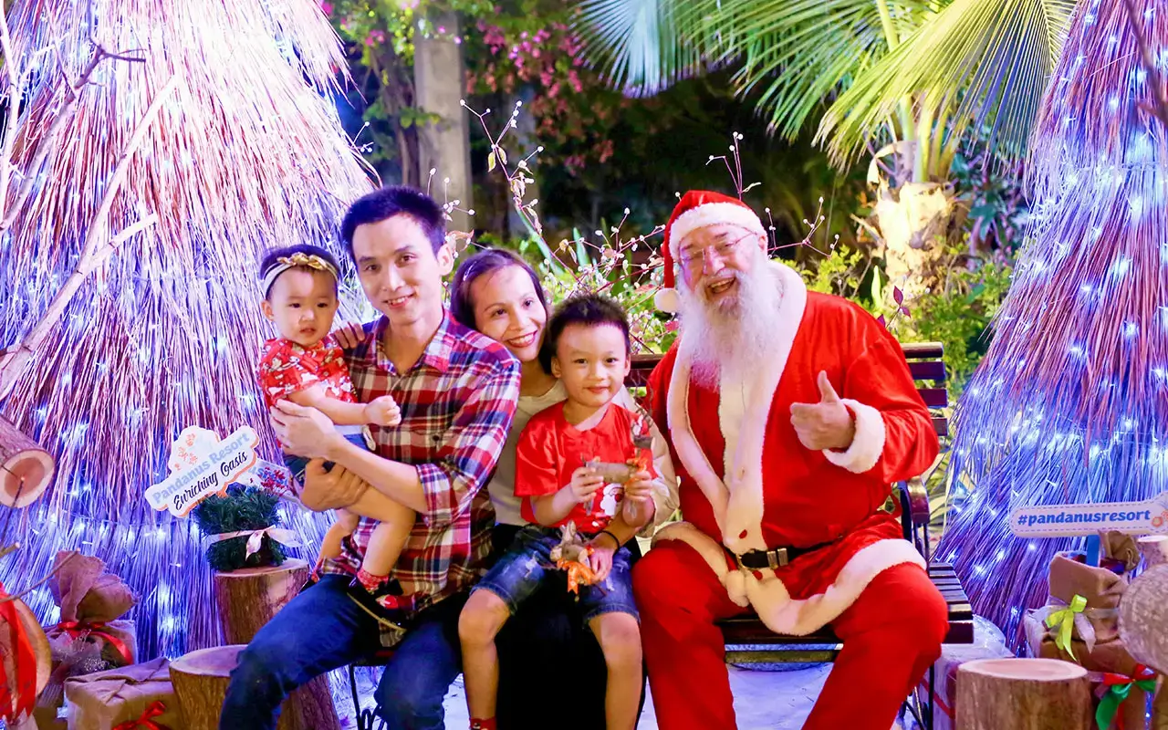Rộn ràng lễ hội miền biển, Holiday Bliss by the Sea, Hãy đón mùa lễ hội theo cách riêng của Pandanus, Celebrate Christmas by the sea at Pandanus Resort, Celebrate the winter season by the sea with your loved ones