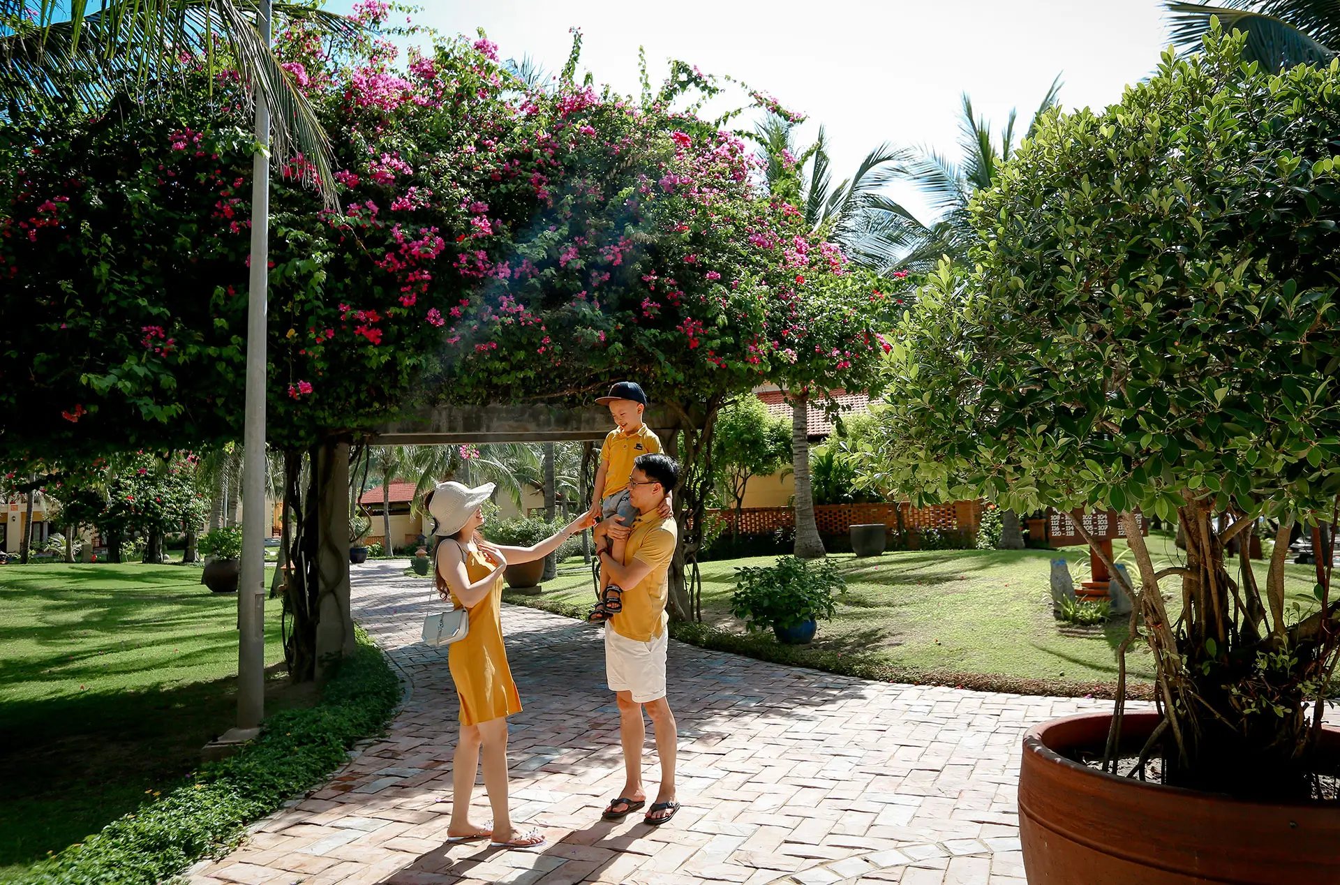 Summer Escape Summer Escape - Mùa Hè thảnh thơi Pandanus Resort