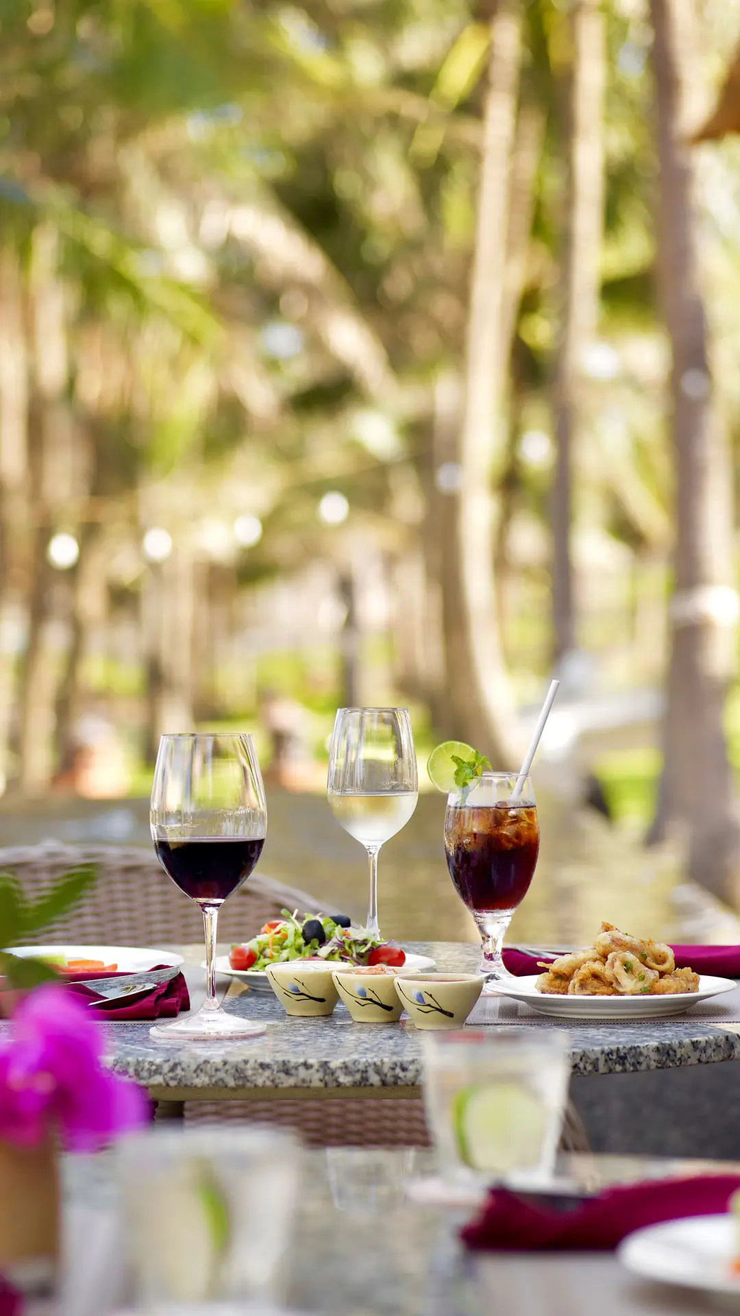 Pandanus Resort Offers Uu Dai Mobile